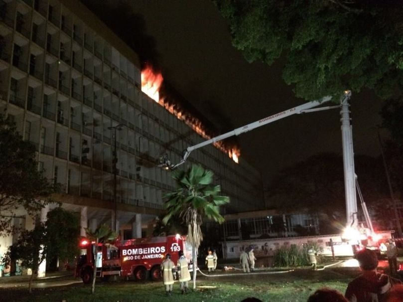 Incêndio Prédio Reitoria UFRJ